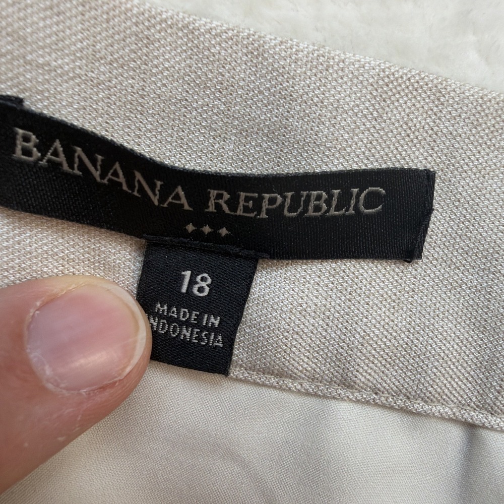 Banana Republic Women's Beige Skirt 18 - Picture 6 of 9